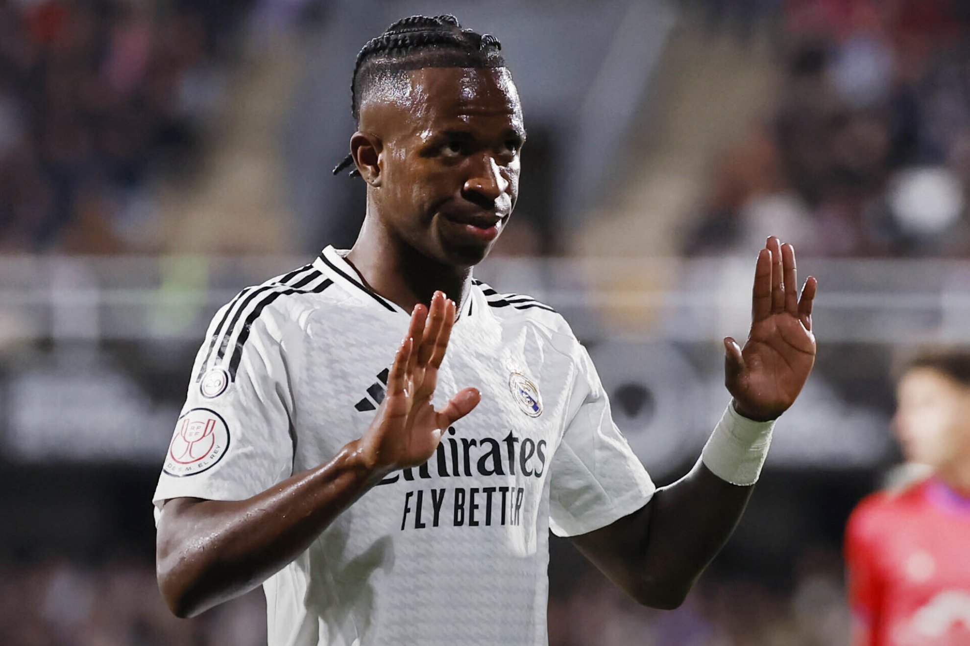 不断通过 不断通过